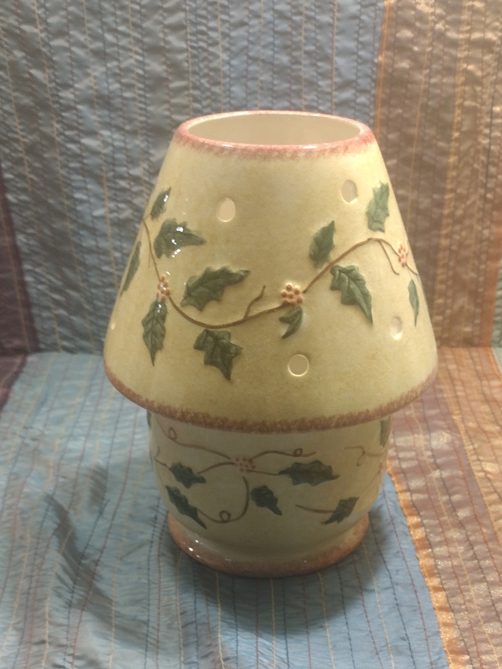 Vintage Russ Berrie And Company Stoneware Candle Lamp ( NEW )